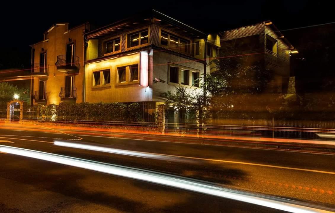 Hotel Vila Hayat Sarajevo Ngoại thất bức ảnh
